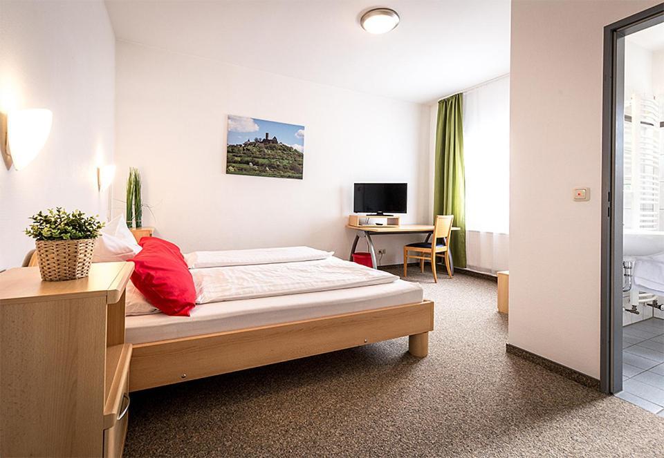 Hotel An Der Burg Biebertal Екстер'єр фото
